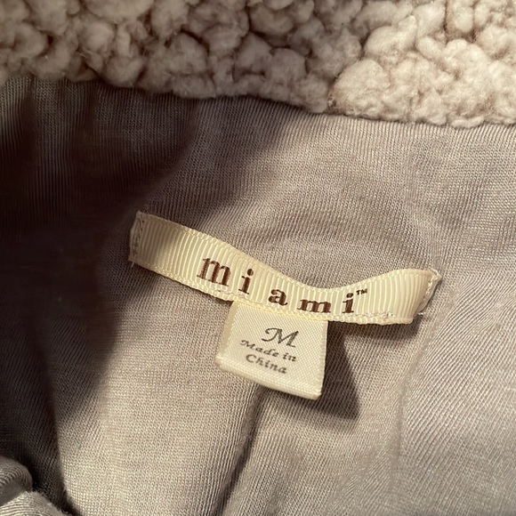 Miami Fluffy 1/4 Zip - Picture 4 of 8